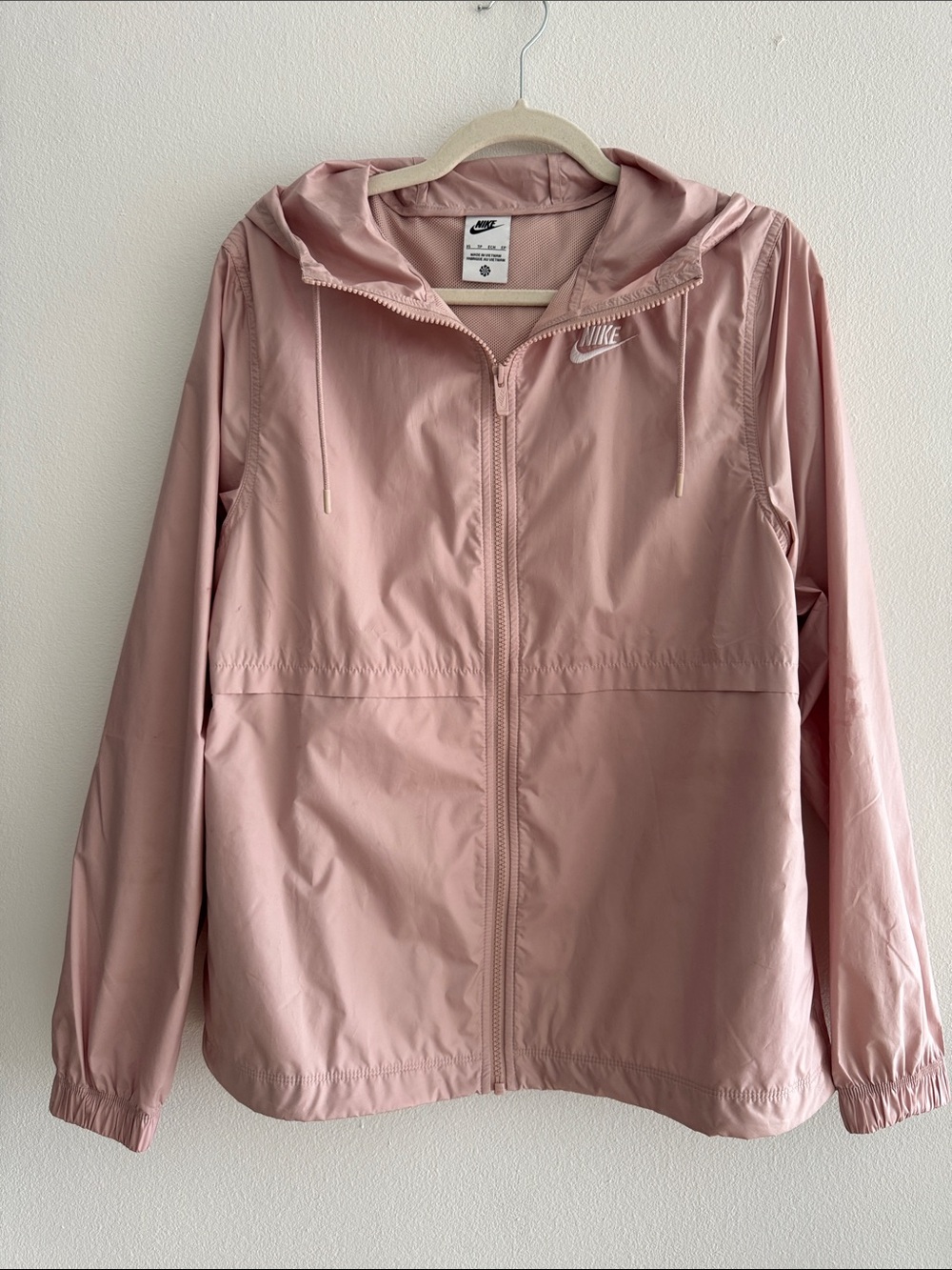 Nike Women’s Dusty Pink Hooded Windbreaker Jacket